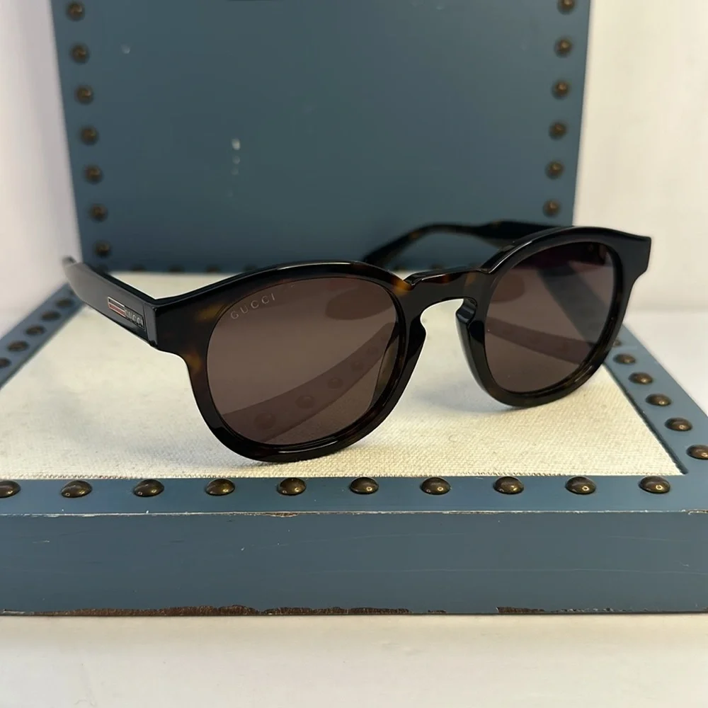 New Authentic Gucci GG0825S Shiny Dark Havana Sunglasses